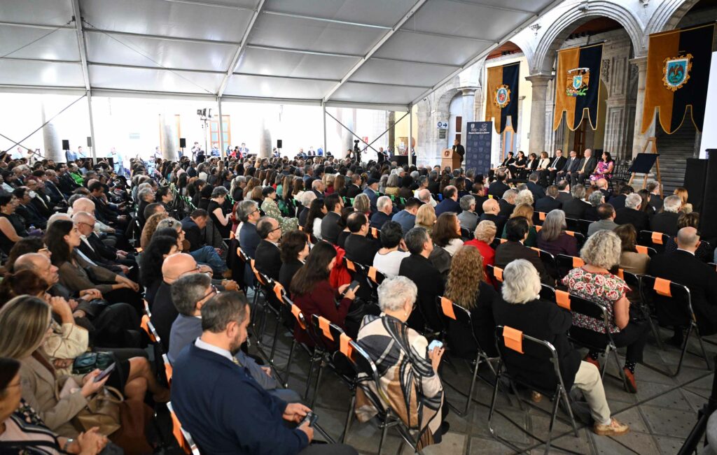 UNAM celebra 475 años de tradición universitaria y refrenda compromiso con México - 5667-1024x651