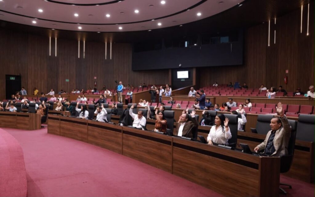 Congreso de Oaxaca avala desaparición de poderes en Juchitán - 6b7c400c-4687-493a-9995-f8df91337283-1024x640