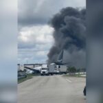 Video: Avión de carga se estrella en el aeropuerto de Miami