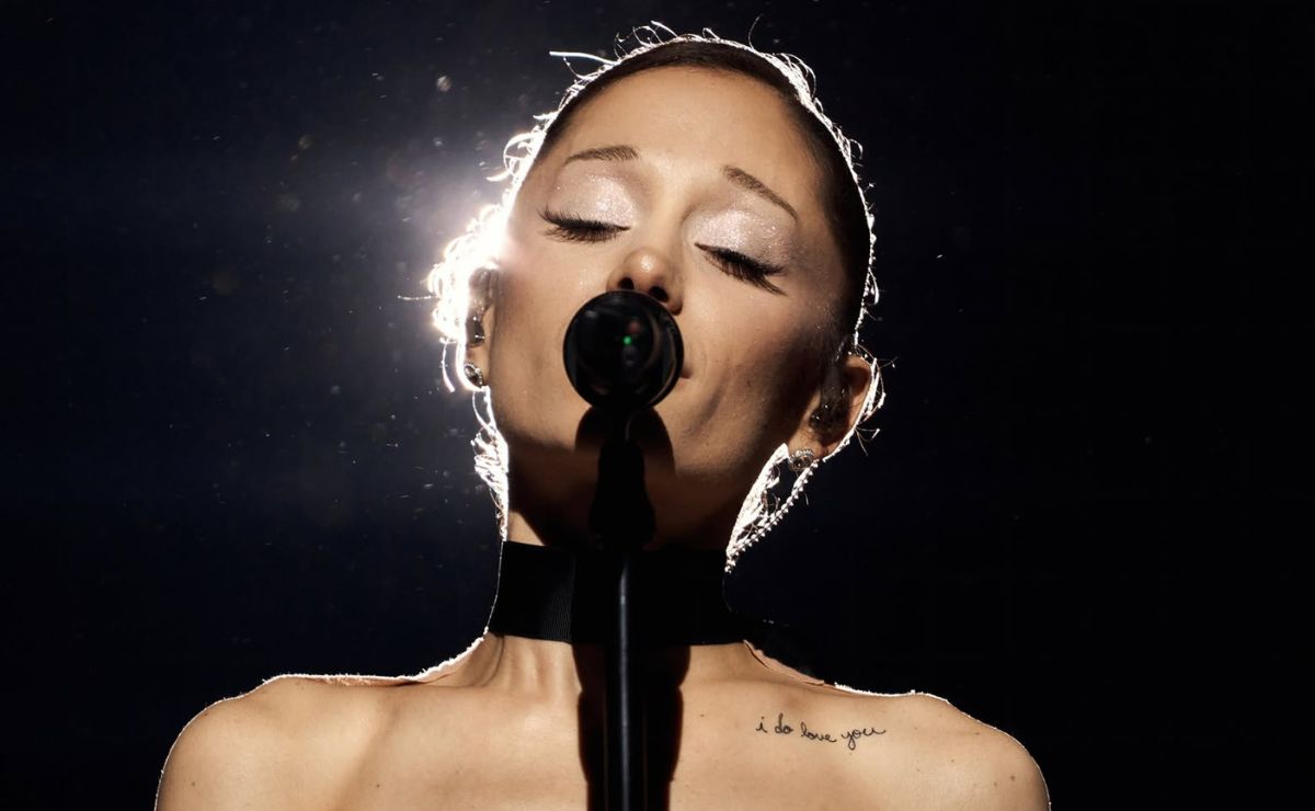 “Los amo, siempre”: Ariana Grande inicia entre lágrimas la pausa en su carrera “Los amo, siempre”: Ariana Grande inicia entre lágrimas la pausa en su carrera