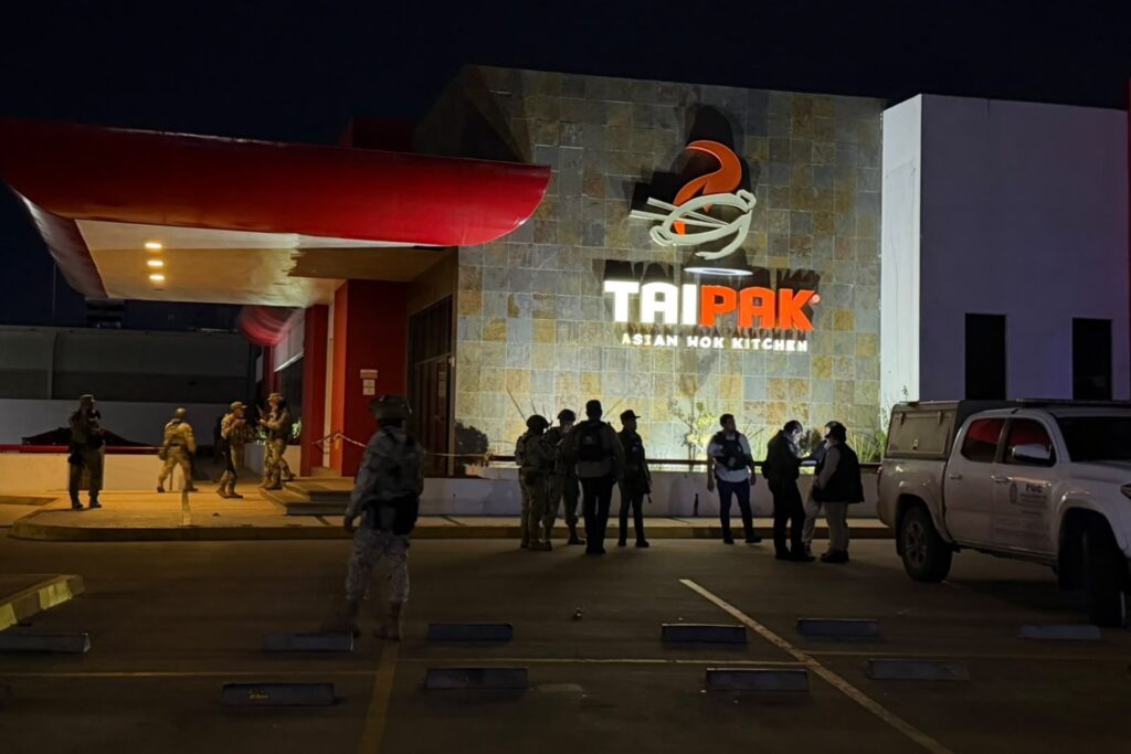 Un muerto y siete heridos deja ataque en un restaurante de Culiacán, Sinaloa