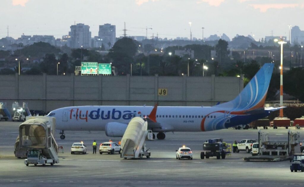 ¿Qué se sabe de lo que ocurrió en el avión con destino Tel Aviv que aterrizó de emergencia?