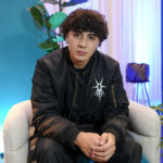 DannyLux dona instrumentos junto a fundación de los Latin Grammy a escuela de Los Ángeles