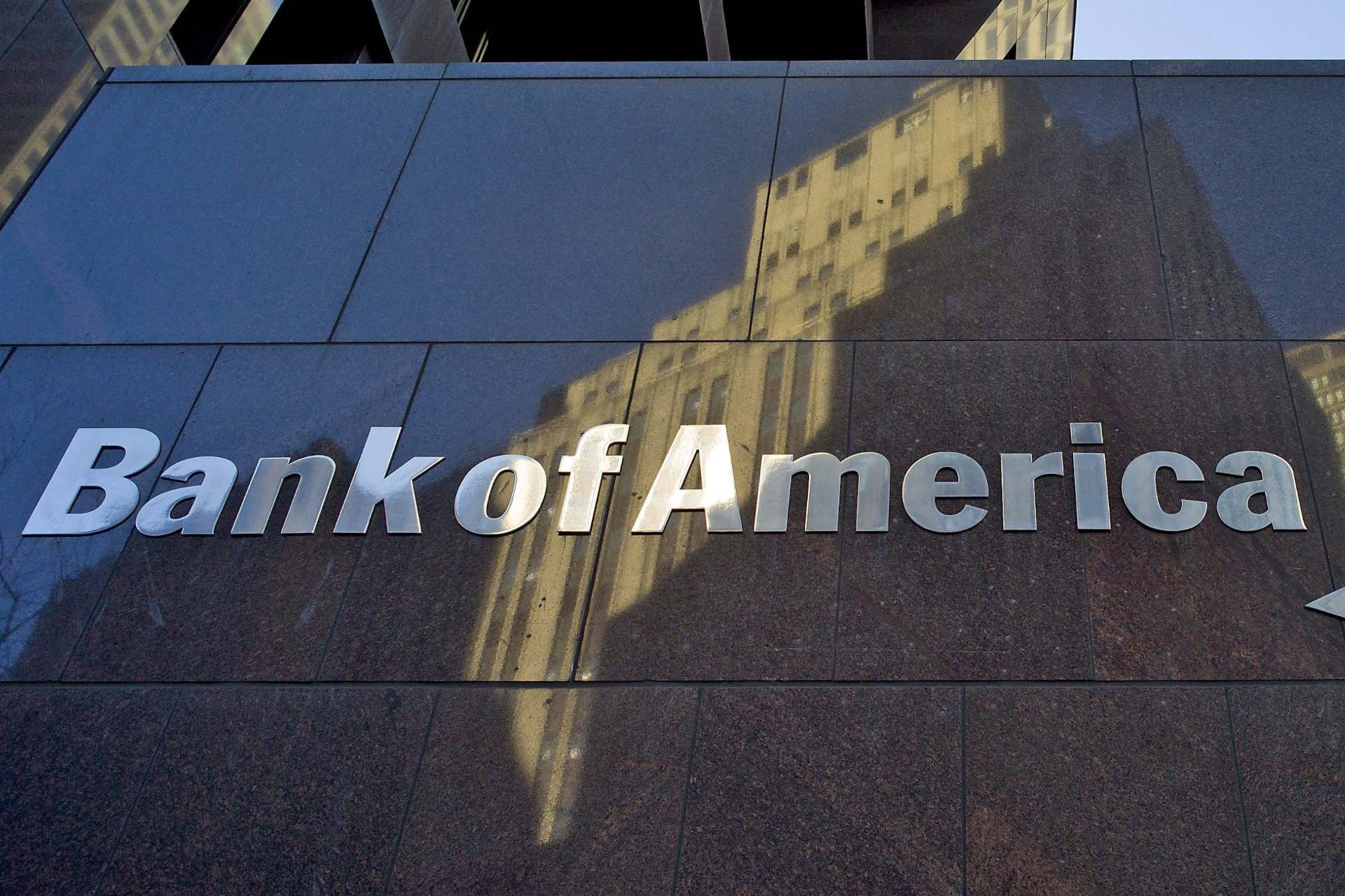 Vicepresidenta de Bank of America es apuñalada en Times Square