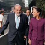 Carlos Slim, galardonado por su labor en los negocios y la filantropía