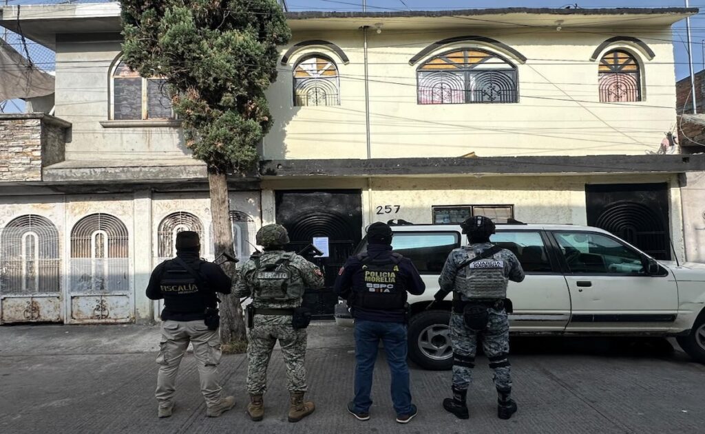 Cateos en Morelia dejan siete detenidos y más de 2 mil 900 dosis de droga aseguradas - cateos-en-morelia-dejan-siete-detenidos-y-mas-de-2-mil-900-dosis-de-droga-aseguradas-2-1024x631