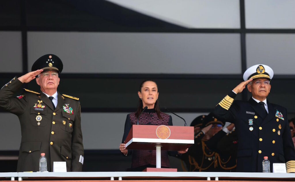 “La patria es primero”: Sheinbaum conmemora 50 años del Colegio Militar en Tlalpan