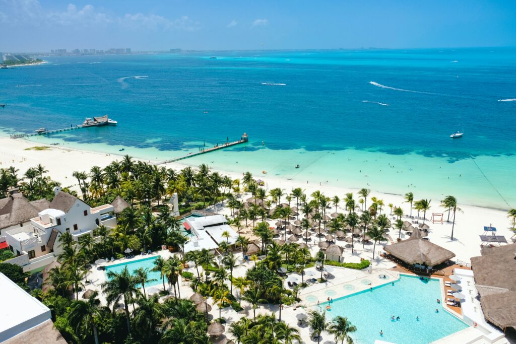 Anuncian nuevas rutas aéreas y conexiones internacionales para Cancún