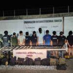 Detienen a nueve personas y aseguran armas y droga en Culiacán