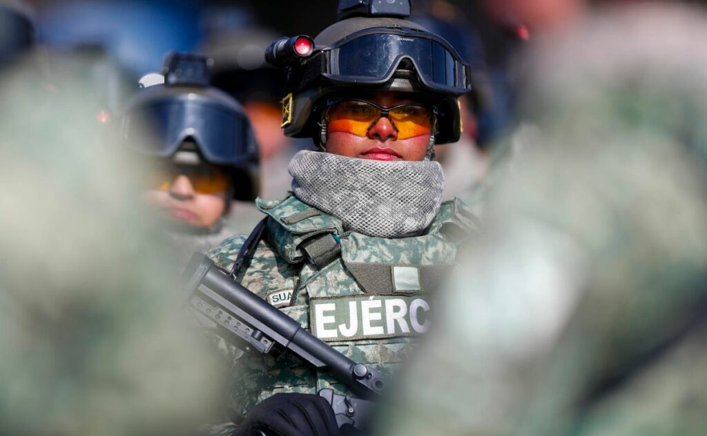 Fuerzas Armadas prueban su capacidad ante amenazas en desfile de la Independencia de México