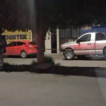 Encuentran a varios hombres heridos en bodega de León, Guanajuato; uno murió