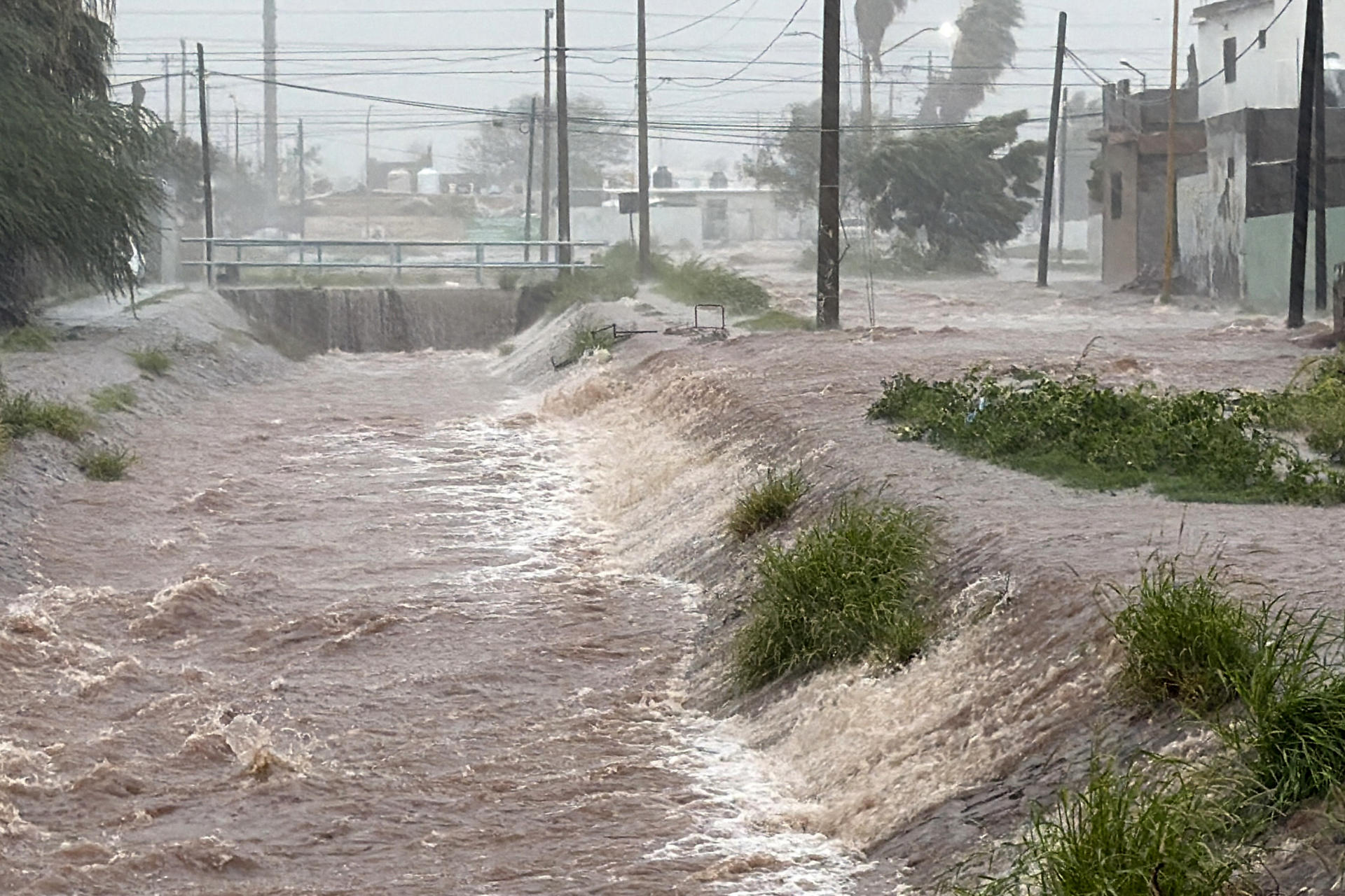 Fenómeno ‘El Niño’ amenaza a 25.8 millones de menores en Latinoamérica