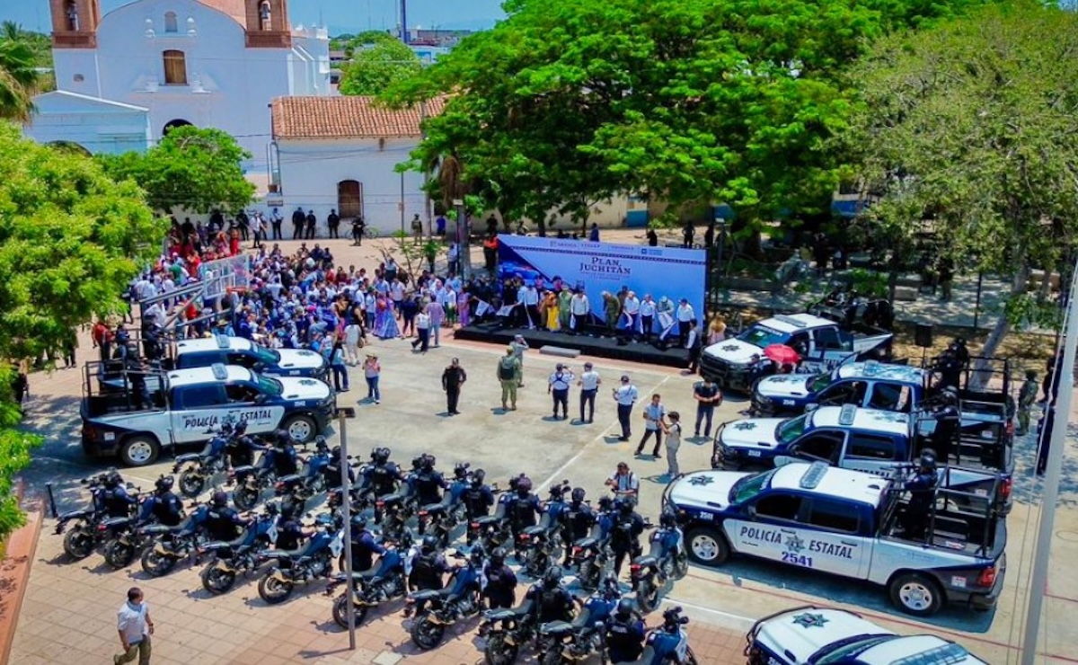 Fuerzas federales y estatales intervienen Policía de Juchitán y revisan a sus agentes
