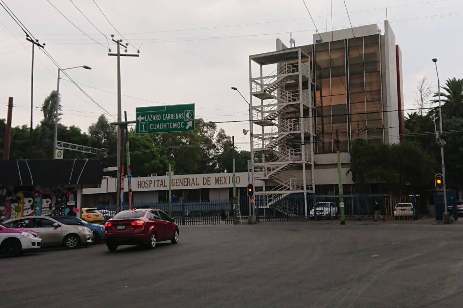 Brote de gastroenteritis infecciosa aguda afecta a 135 médicos del Hospital General de México Brote de gastroenteritis infecciosa aguda afecta a 135 médicos del Hospital General de México