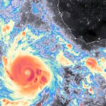 Huracán ‘Polo’ mantiene categoría 5 y provoca lluvias fuertes en el occidente y sur de México