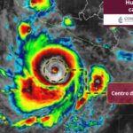 Huracán Polo se intensificó a categoría 2