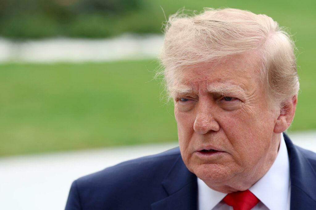 Juez da 14 días a Trump para justificar ataques letales contra lanchas