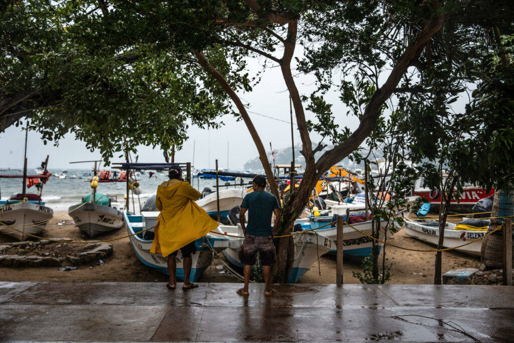 Clima para este viernes: lluvias intensas en cuatro estados y oleaje elevado por el huracán Polo