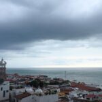 Marina cierra puertos ante avance del huracán Polo