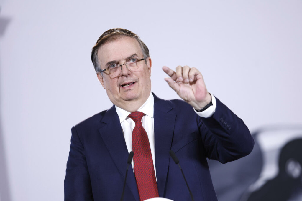 México prevé cerrar 2026 con más de 20 mil mdd en nuevas inversiones: Ebrard