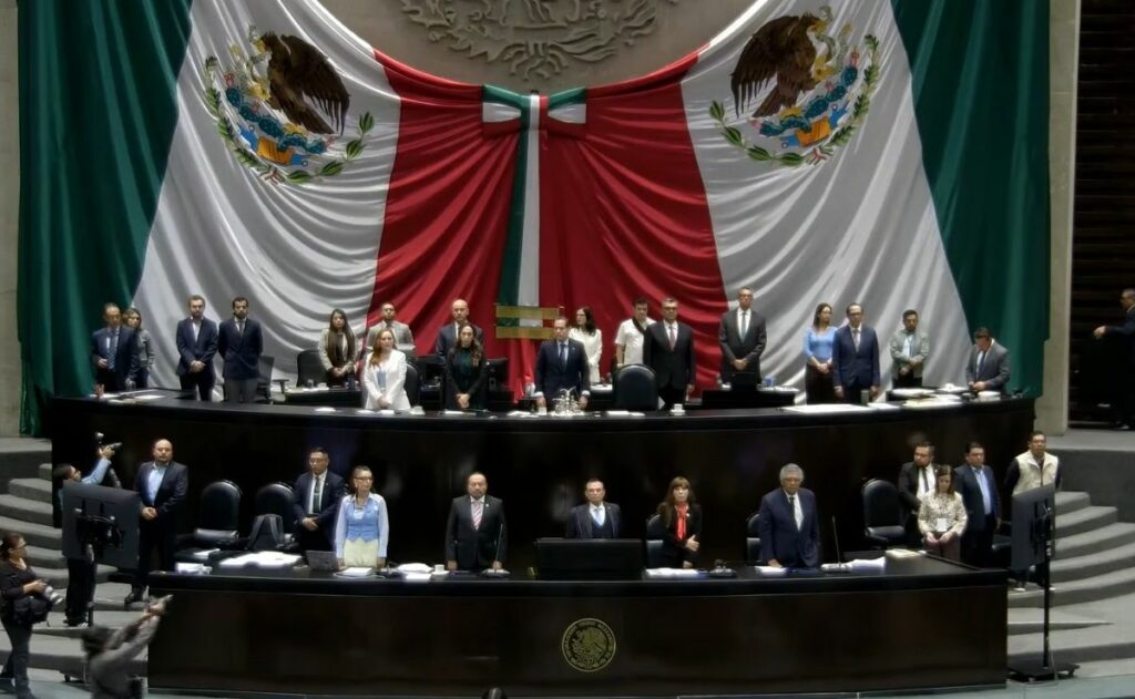 Diputados guardan un minuto de silencio por muerte de Zenyazen Escobar; “estamos atentos a las investigaciones”, dicen