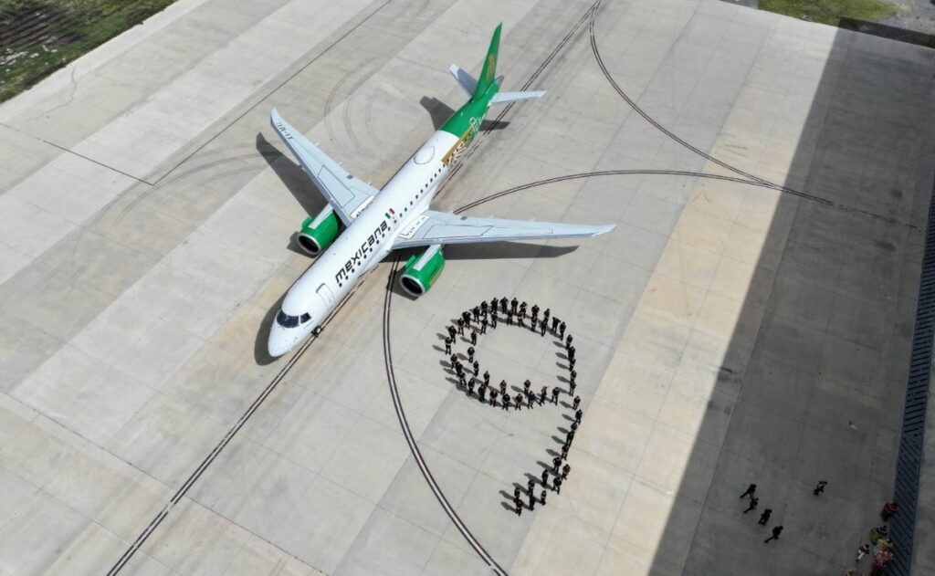 Mexicana estrena avión; suma su novena aeronave Embraer E2