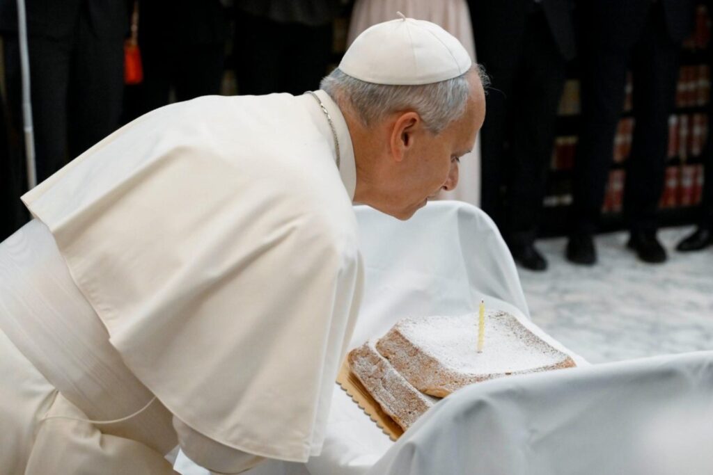 Video: Papa León XIV celebra su cumpleaños 71