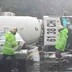 Pipa de gas vuelca en la México-Cuernavaca; provoca cierre de la circulación