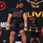 Video: Mexicano Raúl Flores impone nuevo récord de peso muerto al levantar 511 kilos