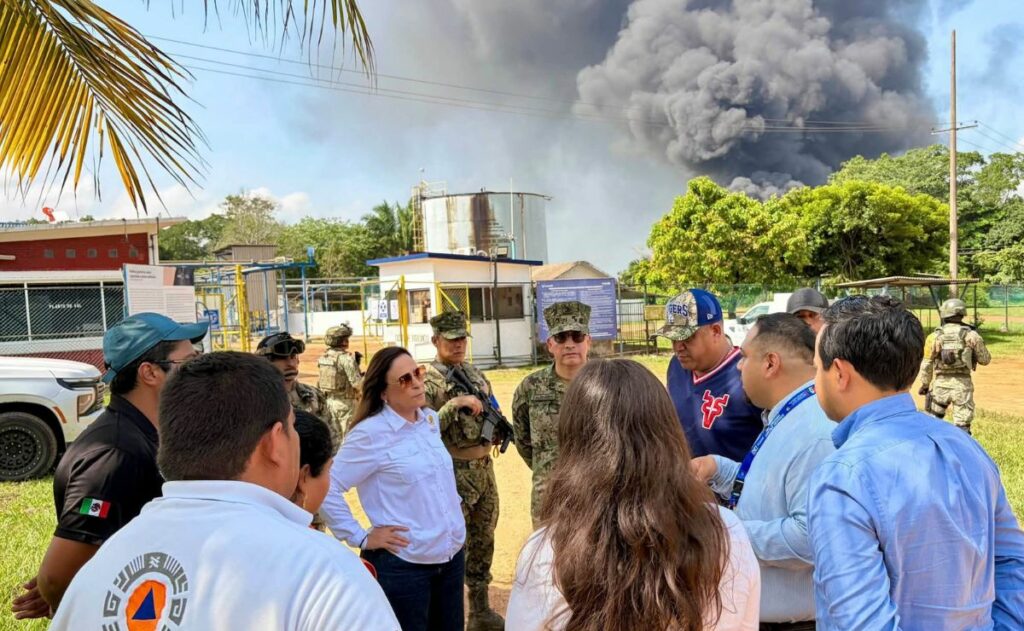 Incendio en planta de sal de Jáltipan está controlado, afirma Rocío Nahle