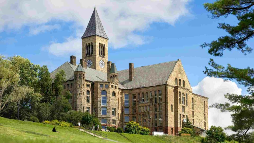La Universidad de Cornell hará revisión independiente de su gestión del caso de violación