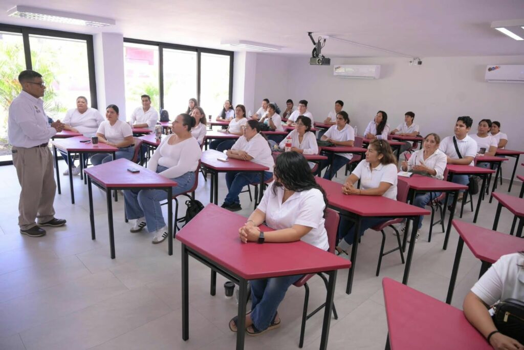 Veracruz apuesta por profesionalizar al sector turístico con nueva escuela especializada - whatsapp-image-2026-09-01-at-35501-pm-1-1024x683
