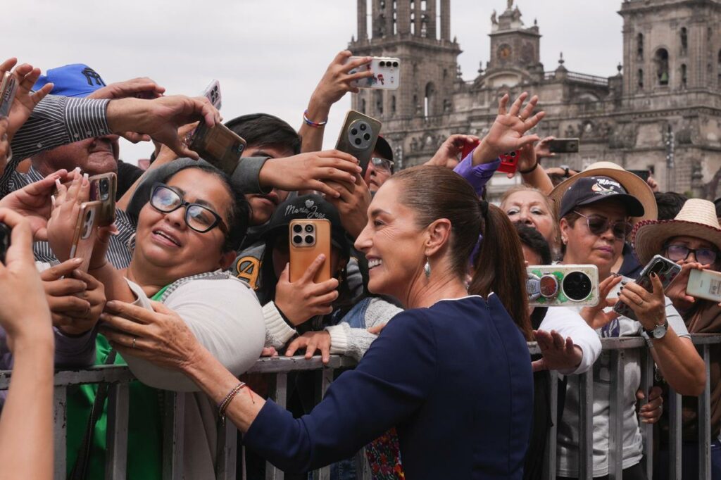Rechaza Claudia Sheinbaum injerencismo en mensaje desde el Zócalo - whatsapp-image-2026-09-27-at-114917-am-1024x682