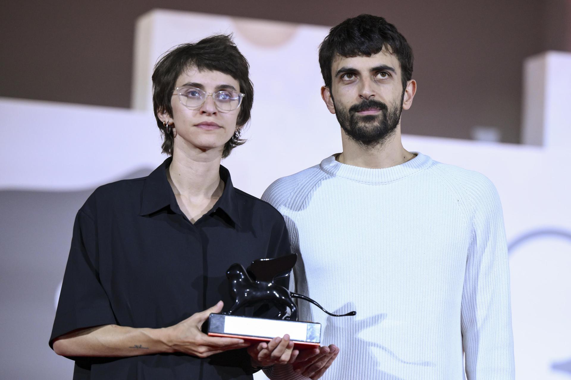Ministro israelí de Cultura pide revocar la ciudadanía a directores de ‘Naza’, documental premiado en Venecia Ministro israelí de Cultura pide revocar la ciudadanía a directores de ‘Naza’, documental premiado en Venecia