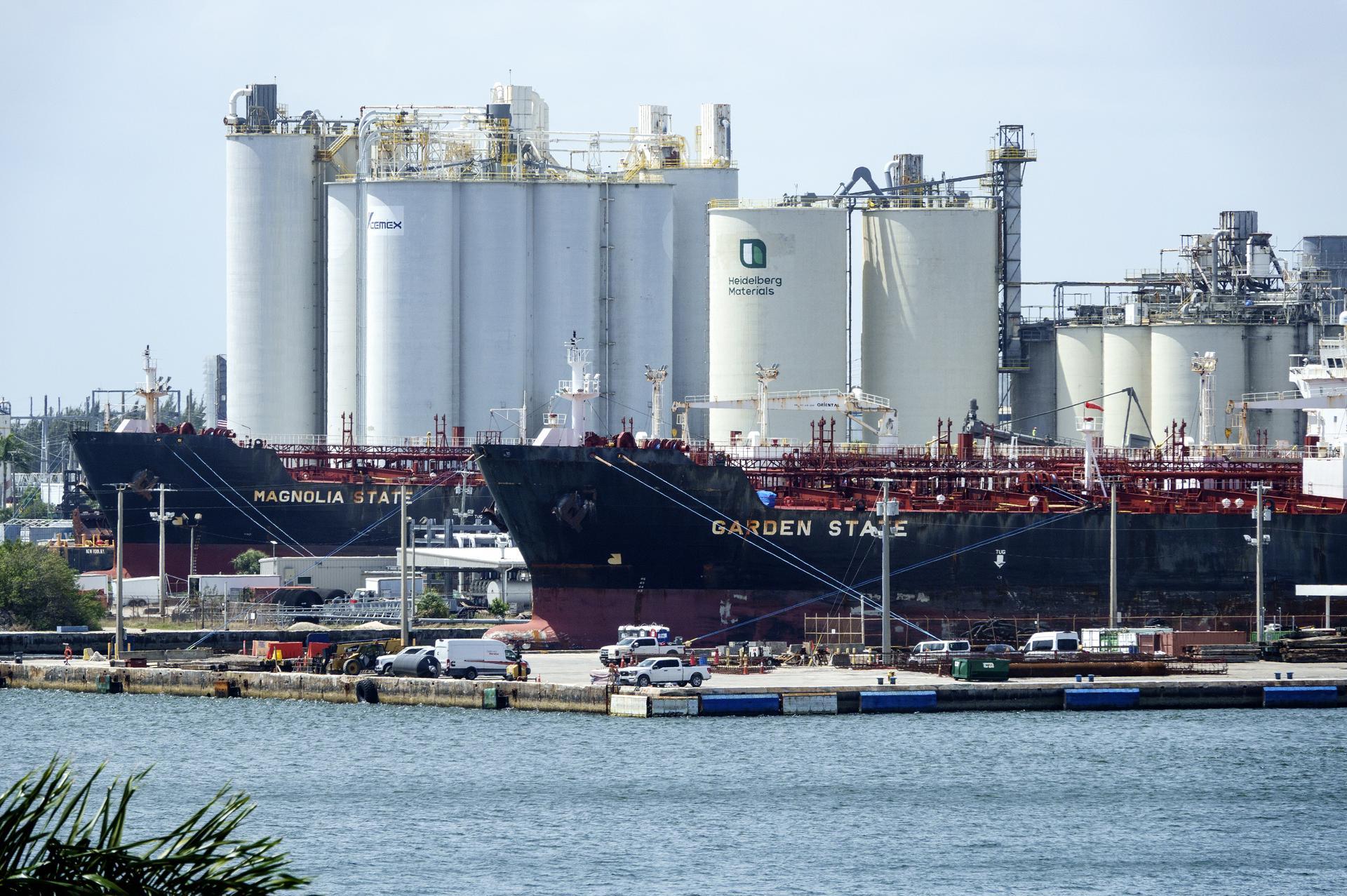 Huracán ‘Isaías’ reduce en más de un 60% producción diaria de petróleo en el Golfo de México Huracán ‘Isaías’ reduce en más de un 60% producción diaria de petróleo en el Golfo de México