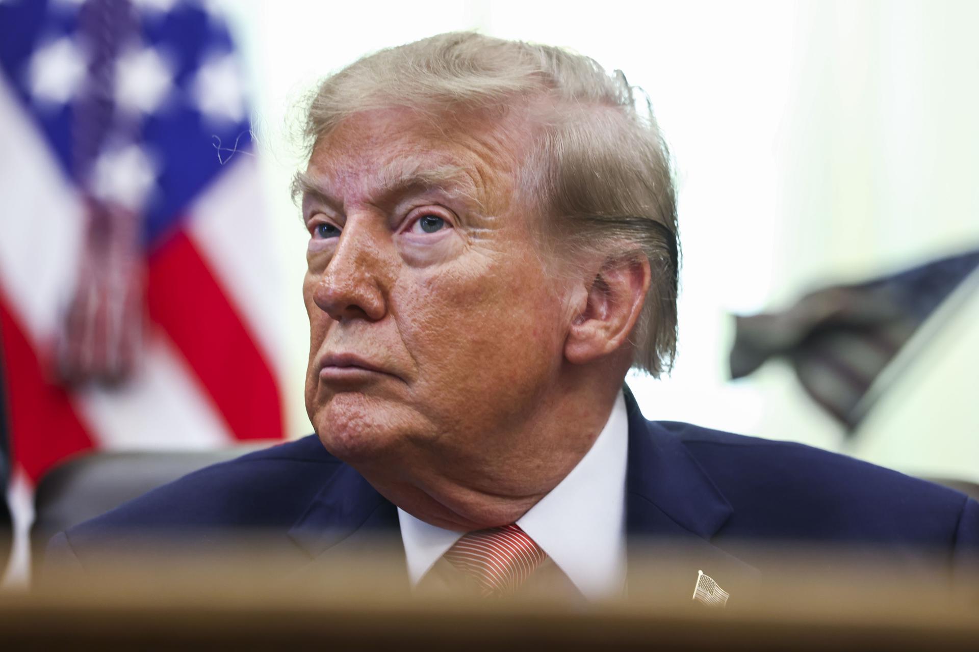 Trump vuelve a instar a Zelenski a cerrar un acuerdo de paz con Putin: “Él puede hacerlo”