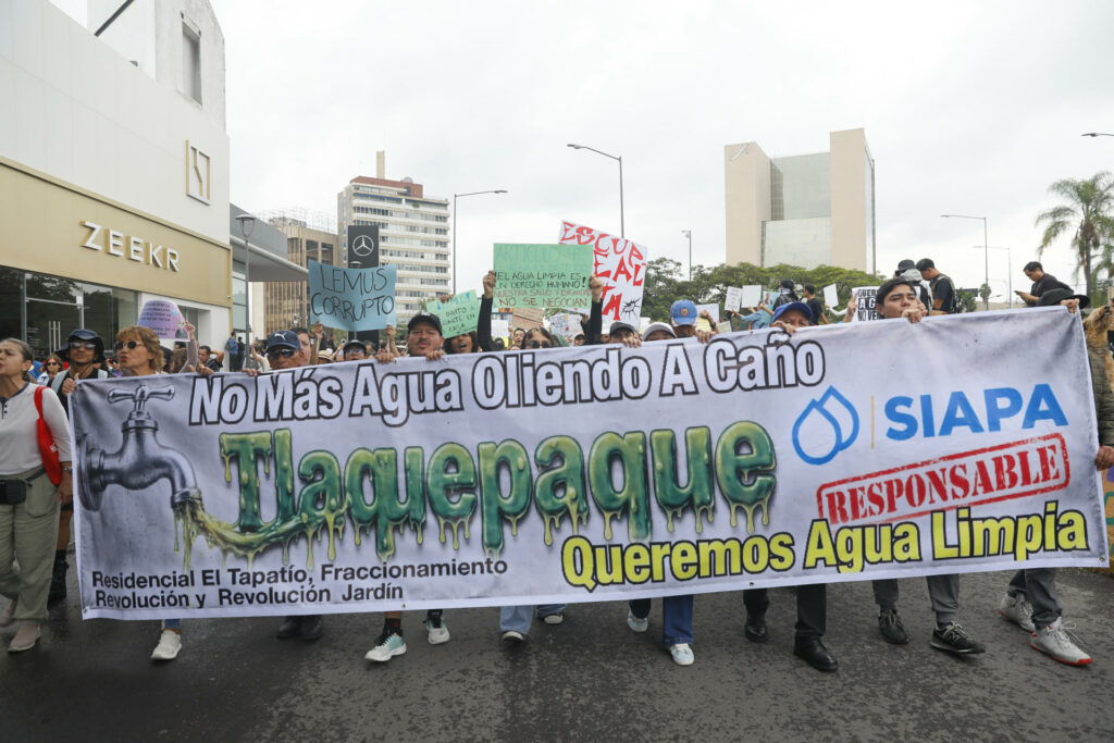 Nueve detenidos por marcha contra agua contaminada en Guadalajara - 5ab0b8255910288d910b88a6cae4d07297ab010ew-1024x683