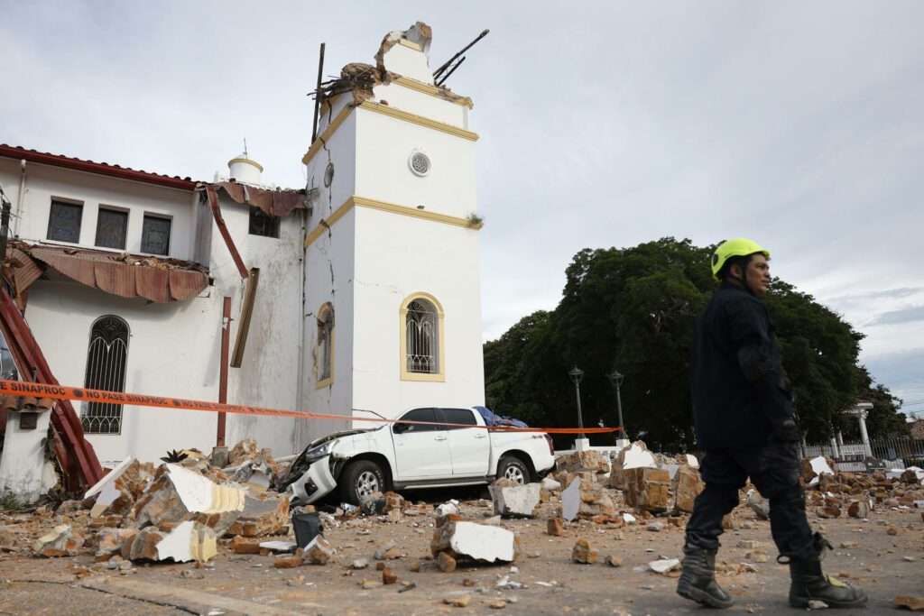 Al menos 27 heridos leves y más de 400 edificaciones afectadas por el terremoto en Panamá - 82d845172ed29a4092aff4aebe68f741024a5d42w-1024x683