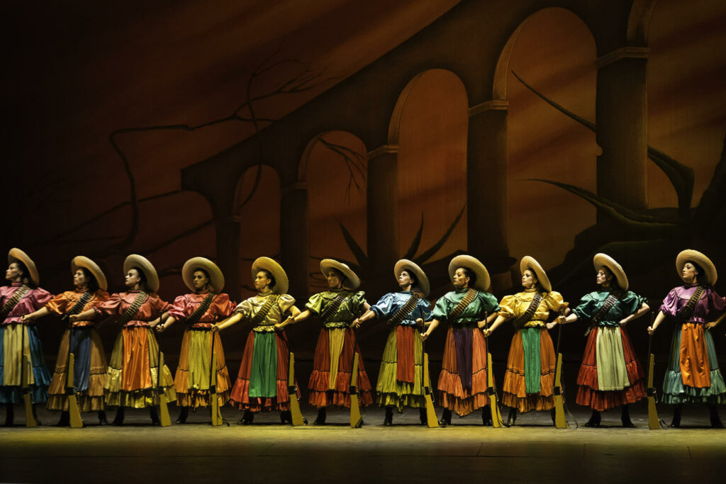 El Ballet Folklórico de Amalia Hernández celebrará sus 75 años con una gira por 24 ciudades de EE.UU. - 8b78b49dd0691a36345011d15dd0c18955842c2dw-1024x683
