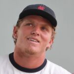 Surfista mexicano Alan Cleland es señalado por presunto abuso sexual