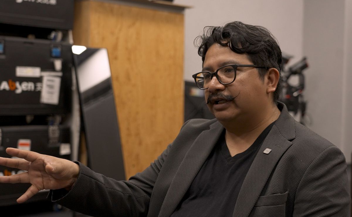 UNAM revive la Revolución mexicana con IA - alfonso-coronel-director-del-documental-la-bola