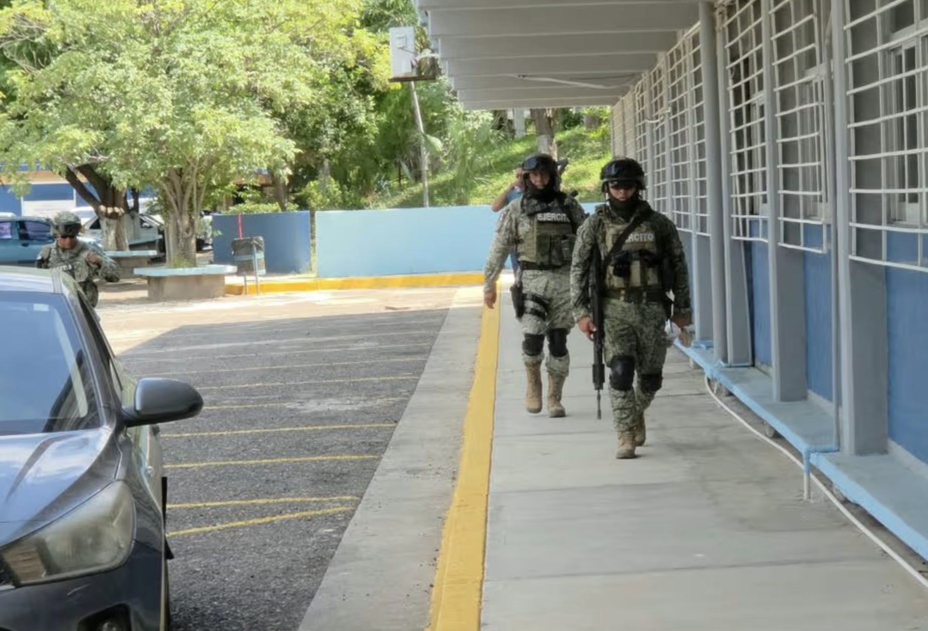 Amenazas por WhatsApp obligan a evacuar la Escuela Normal de Sinaloa en Culiacán