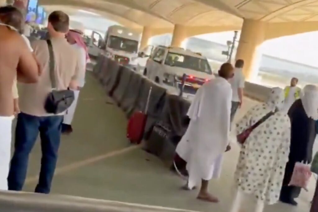 Doce muertos y 309 heridos en el ataque contra el aeropuerto de Riad, Arabia Saudita