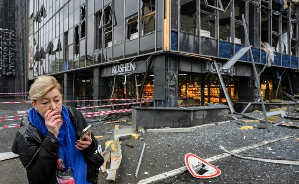 Rusia lanza bombardeo masivo contra Kiev en respuesta al ataque a San Petersburgo Rusia lanza bombardeo masivo contra Kiev en respuesta al ataque a San Petersburgo