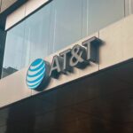 Vende AT&T a Grupo Televisa y Fintech su operación en México