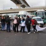 Bloqueo por desaparecidos cumple 25 horas en la autopista México-Toluca