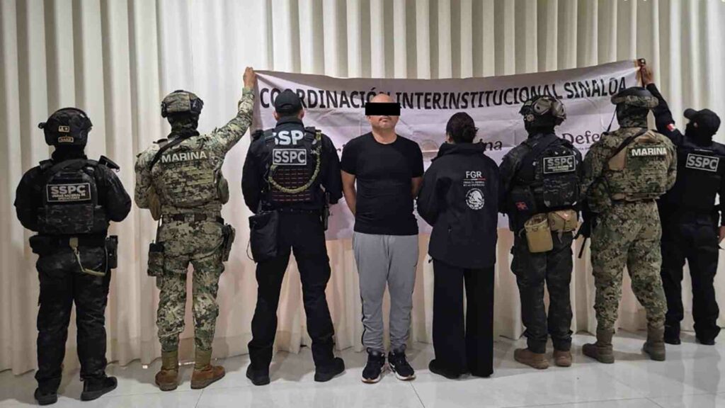 Cateos en Mazatlán y Culiacán dejan un detenido y aseguran vehículos, drogas y armas