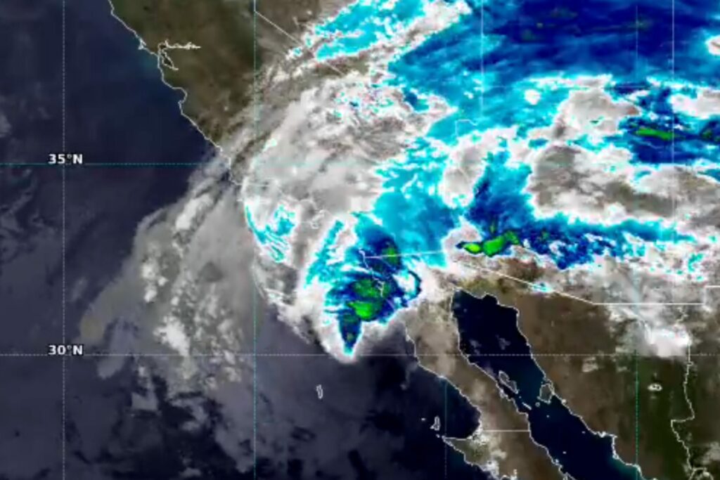 ‘Rachel’ impactará Baja California como ciclón post-tropical