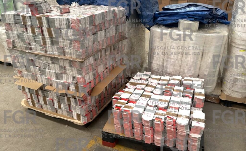Aseguran fábrica de cigarros apócrifos en Edomex; golpe a la delincuencia sería de 330 mdp
