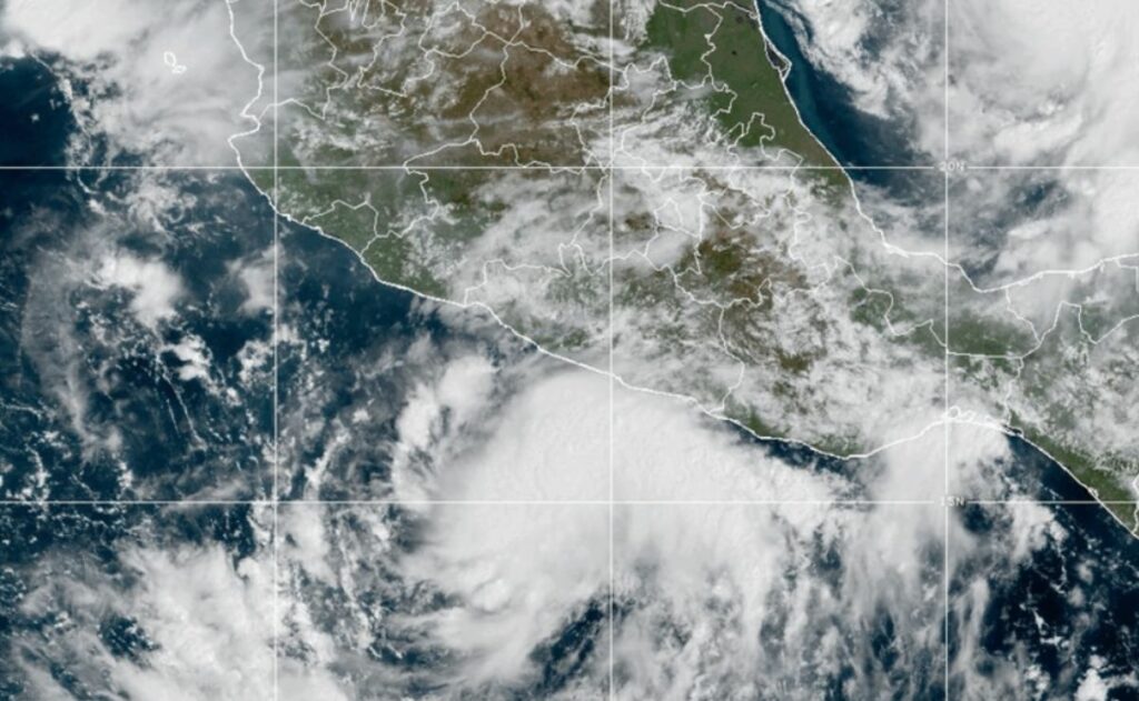 Surge la depresión tropical Veinte-E en el Pacífico; evolucionaría en el huracán ‘Simón’